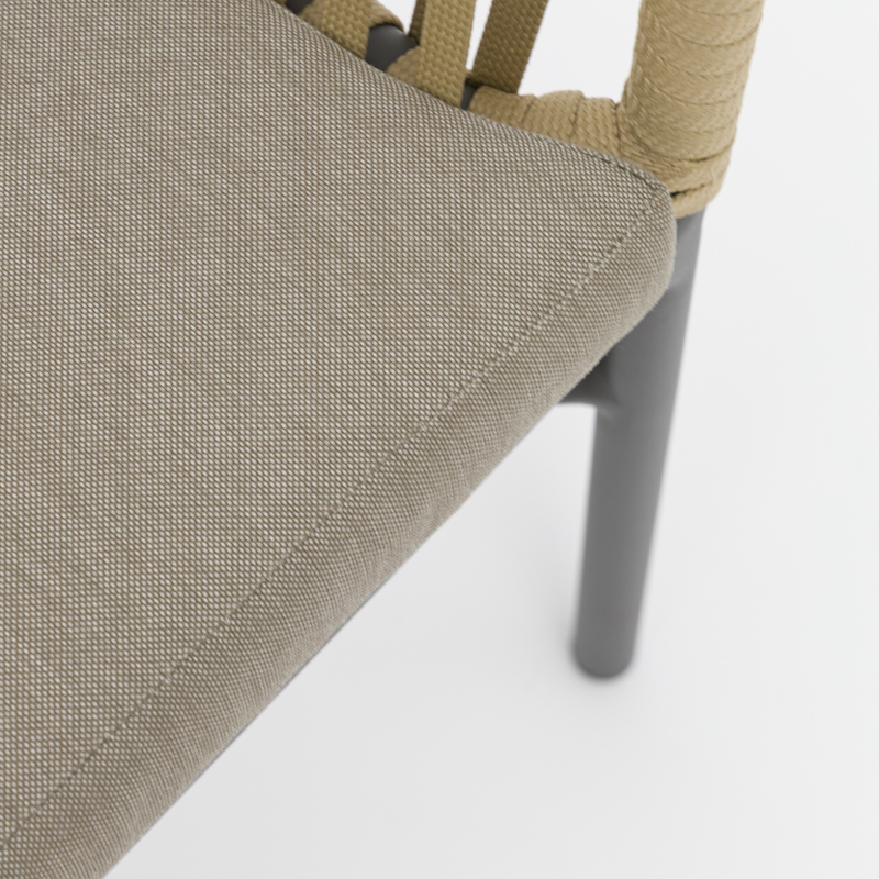 čínska tkaná stolička (1)
